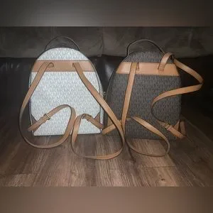 NWT MICHAEL KORS MEDIUM VALERIE BACKPACK. VANILLA/ACORN. MICHAEL Michael Kors | Bags | Nwt Michael Kors Medium  main image 2